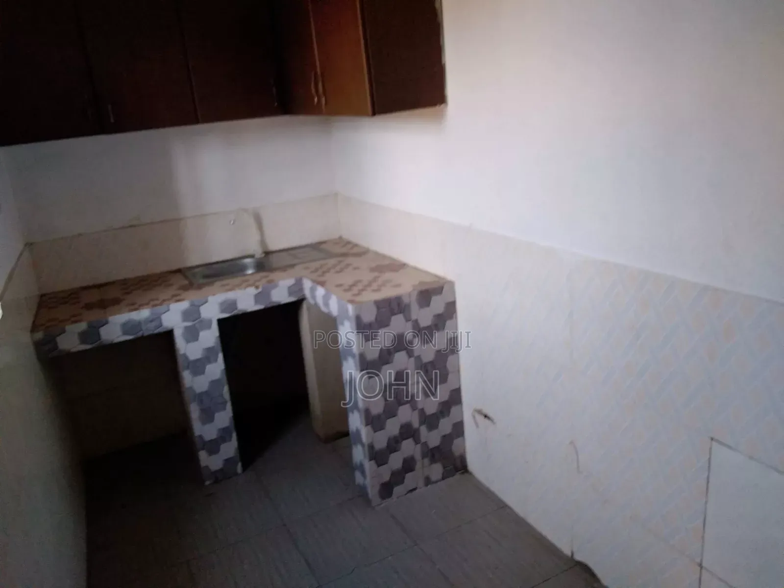 1bdrm Room & Parlour in Survivorestates, Old Barrier for rent
