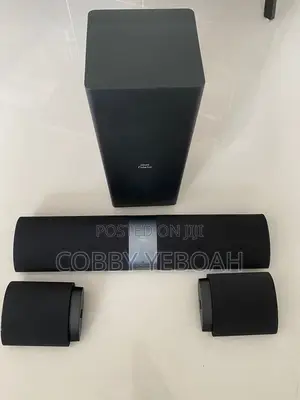Philips Fidelio HTL 9100 Sound Bar Detaches