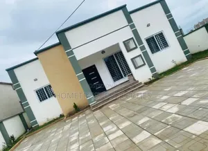 3bdrm House in Amasaman Sapeiman for sale