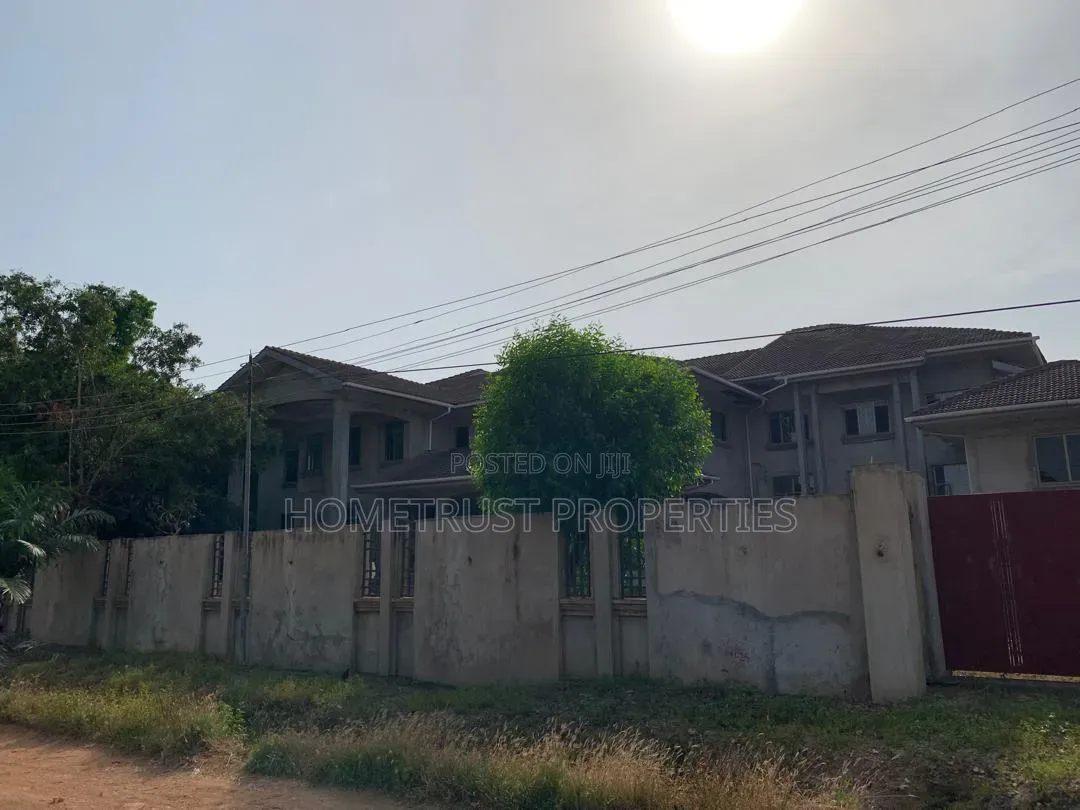 12bdrm House in East Airport for sale
