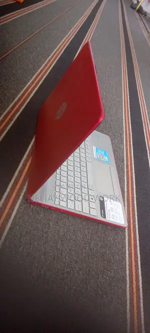 Laptop HP Pavilion 15 4GB Intel HDD+SSD 500GB