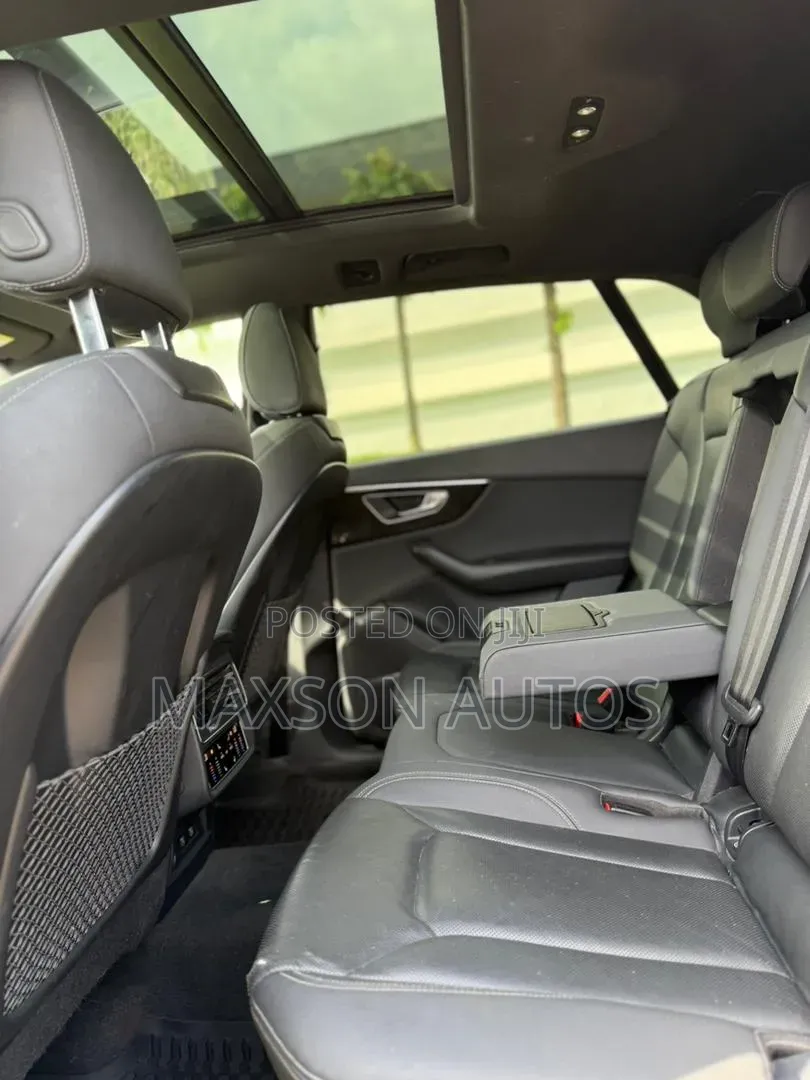 Audi Q8 2021 Gray