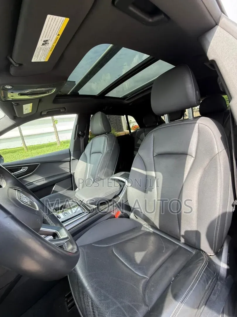 Audi Q8 2021 Gray