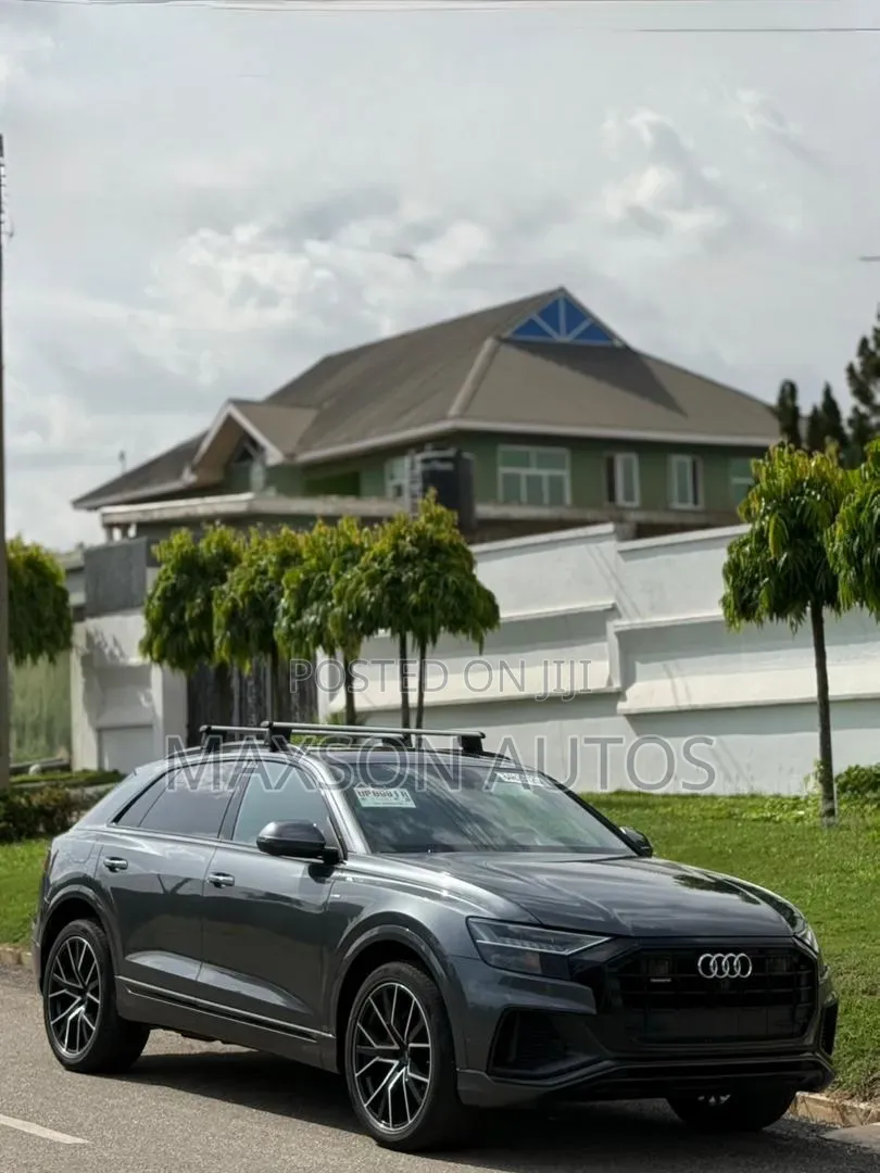 Audi Q8 2021 Gray