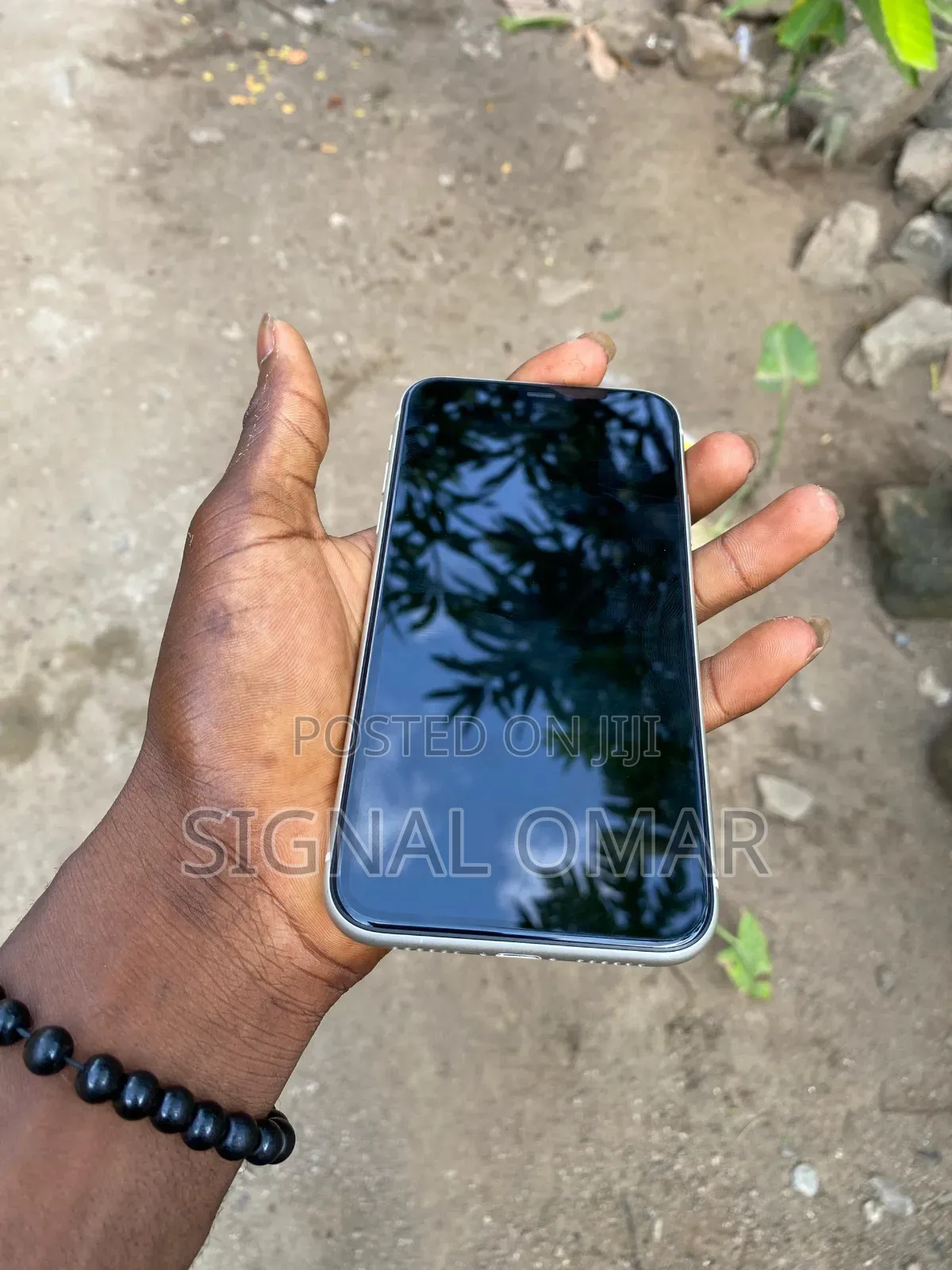 New Apple iPhone 11 64 GB White
