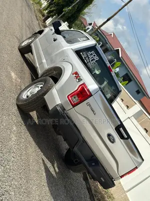 Ford F-150 XL 4x4 SuperCab Styleside 6.5 ft. box 145 in. WB 2019 Silver