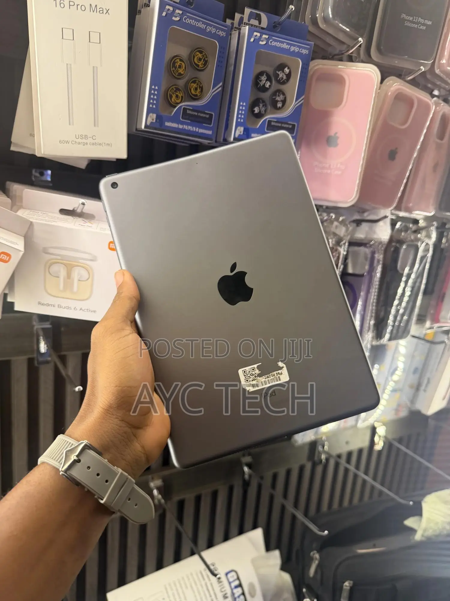 Apple iPad 9.7 32 GB Black