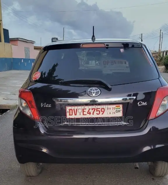 Toyota Vitz 1.3 AWD 5dr 2013 Burgundy