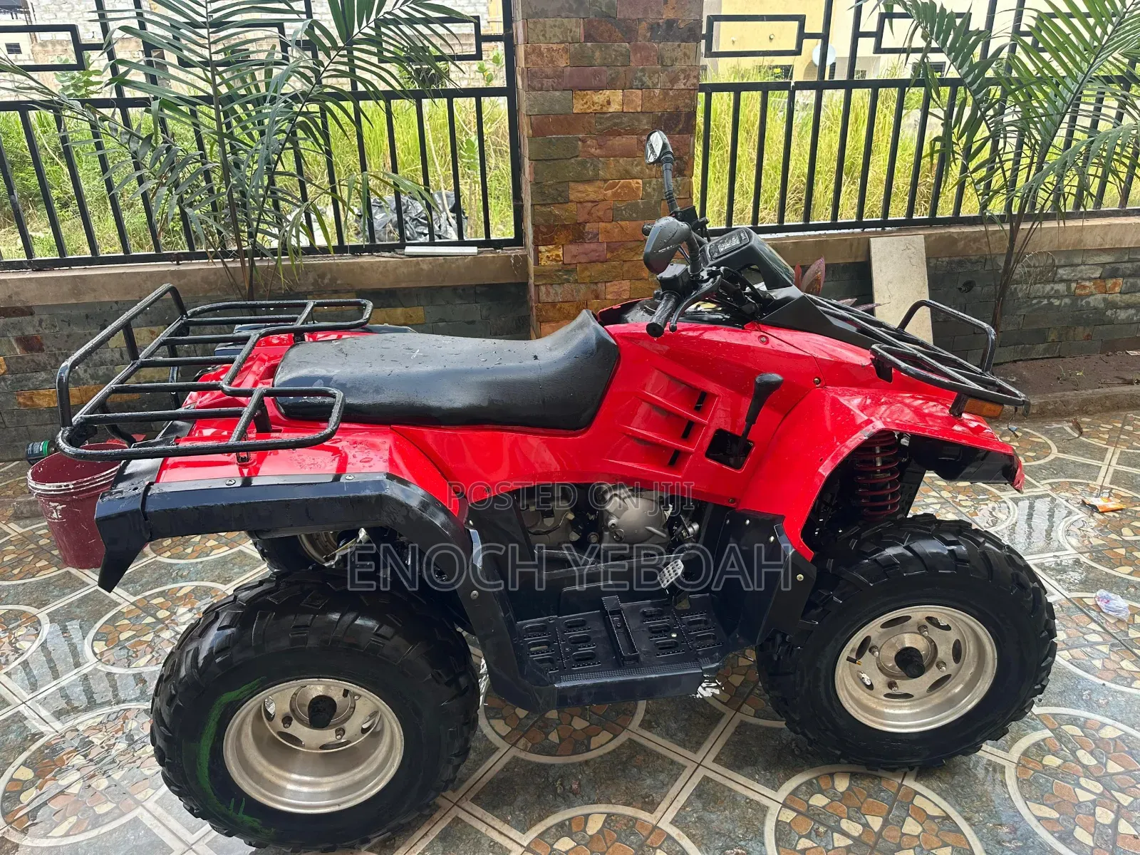 Beach 2019 Red