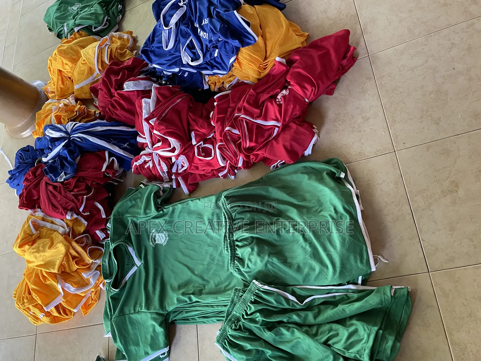 Friday Wear /Pe Kit, Jerseys, Cardigans