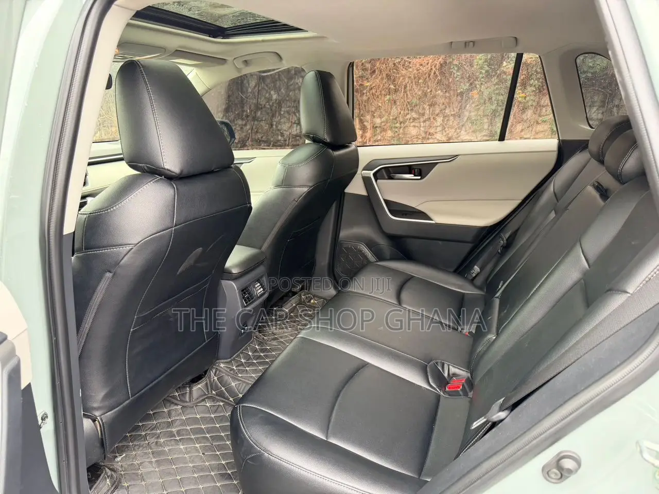 Toyota RAV4 2021 Gray
