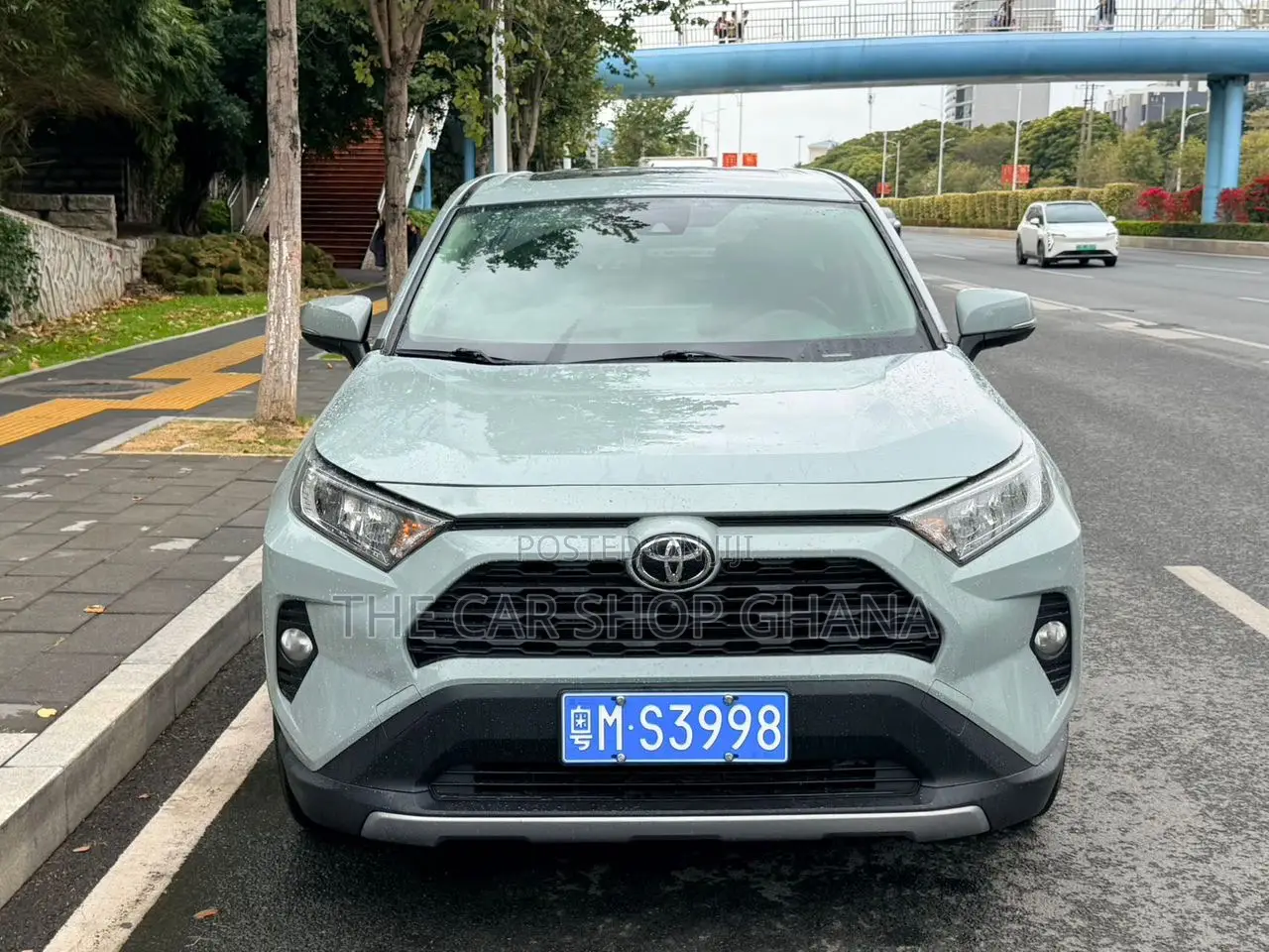 Toyota RAV4 2021 Gray