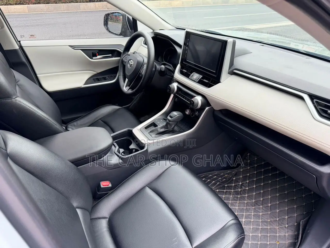 Toyota RAV4 2021 Gray