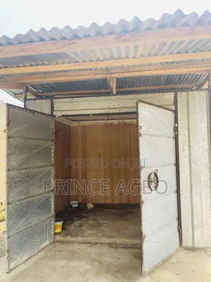 Store Container