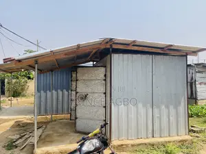 Store Container