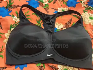 Nike Black Sport Bra,Preloved and Stylish!