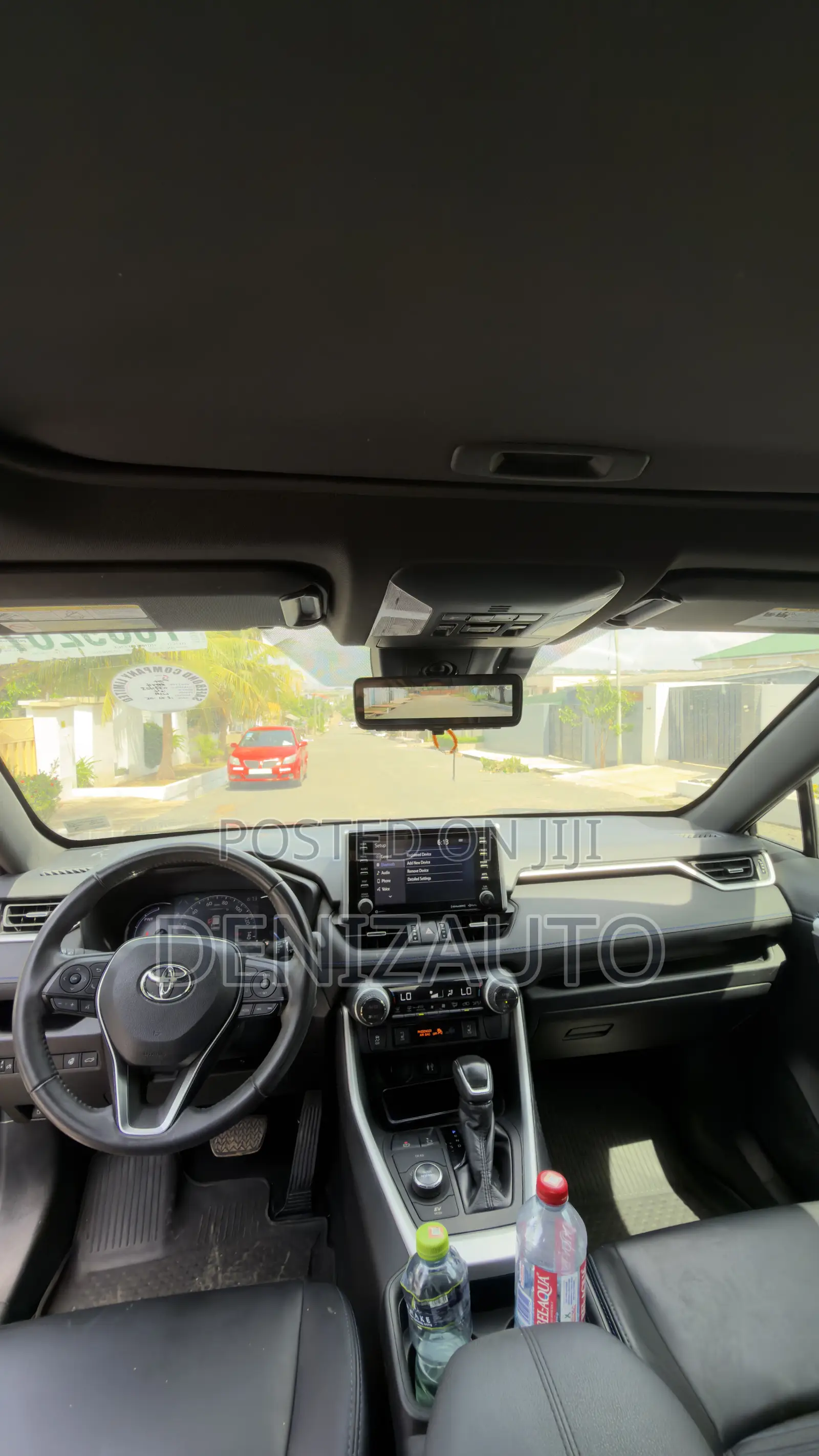 Toyota RAV4 XSE 2019 Gray