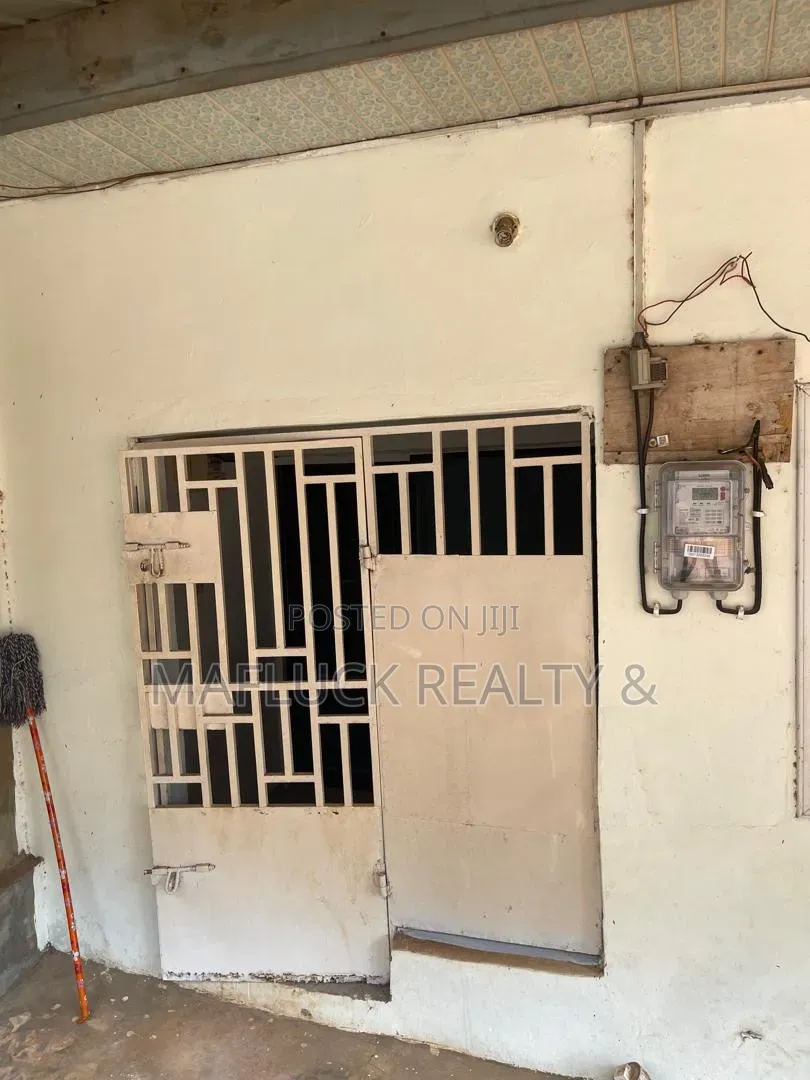 1bdrm Apartment in Lakeside Estate for rent