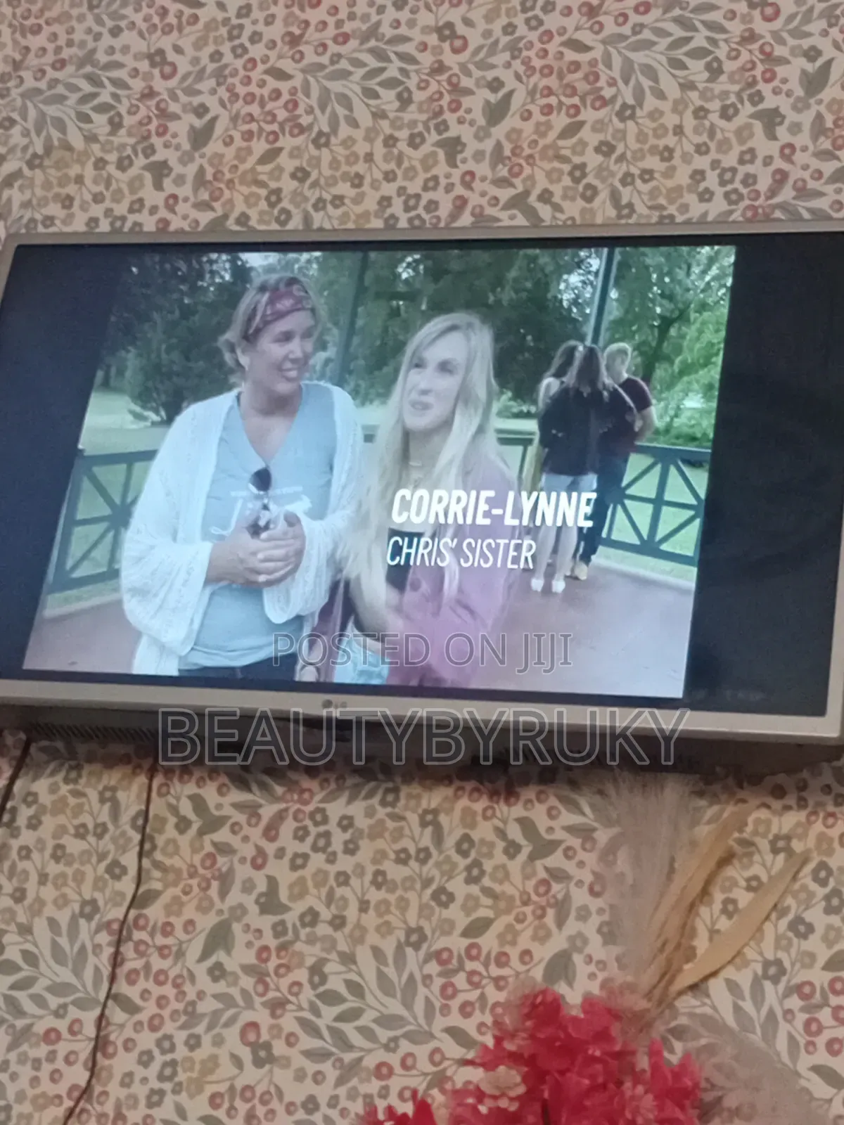 Lg 32 Inches