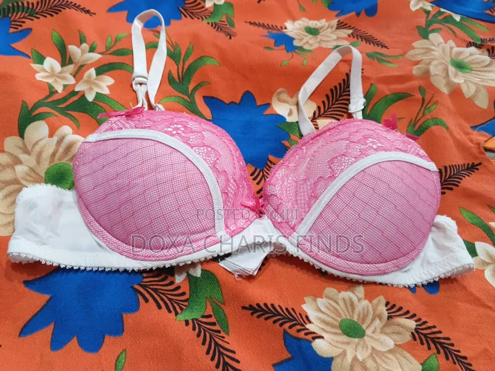 Pink Lace Bra, Preloved and Elegant