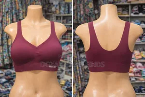 Kissy Maroon Seamless Bra With Lace, Preloved and Comfortable