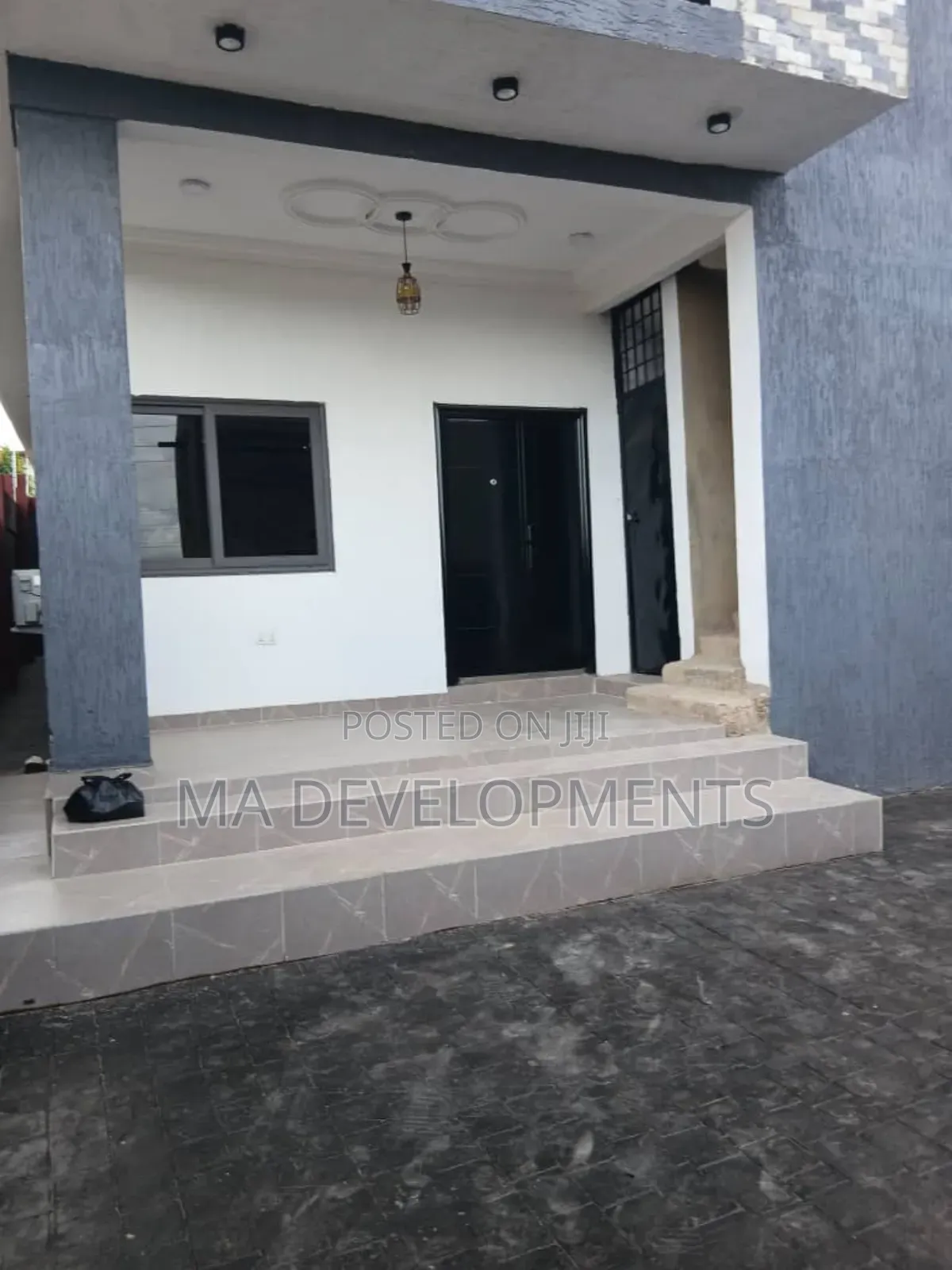 3bdrm Apartment in Mayera Pokuase for rent