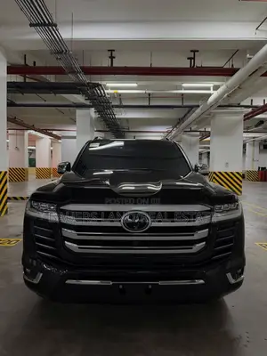 New Toyota Land Cruiser 2025 Black