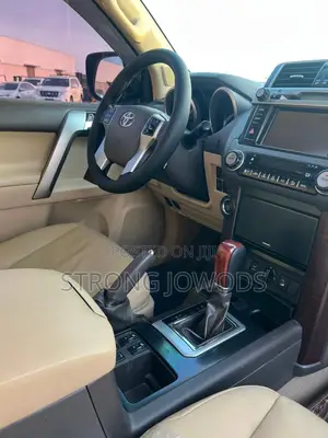 Toyota Land Cruiser Prado 2.7 2017 White