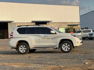 Toyota Land Cruiser Prado 2.7 2017 White