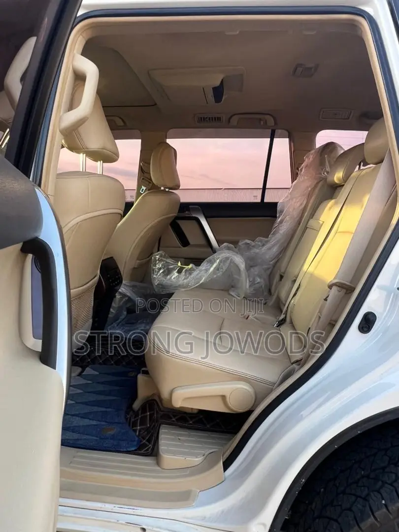 Toyota Land Cruiser Prado 2.7 2017 White