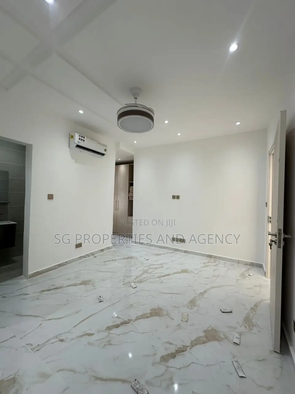 2bdrm Townhouse / Terrace in Lashibi, Sakumono for rent