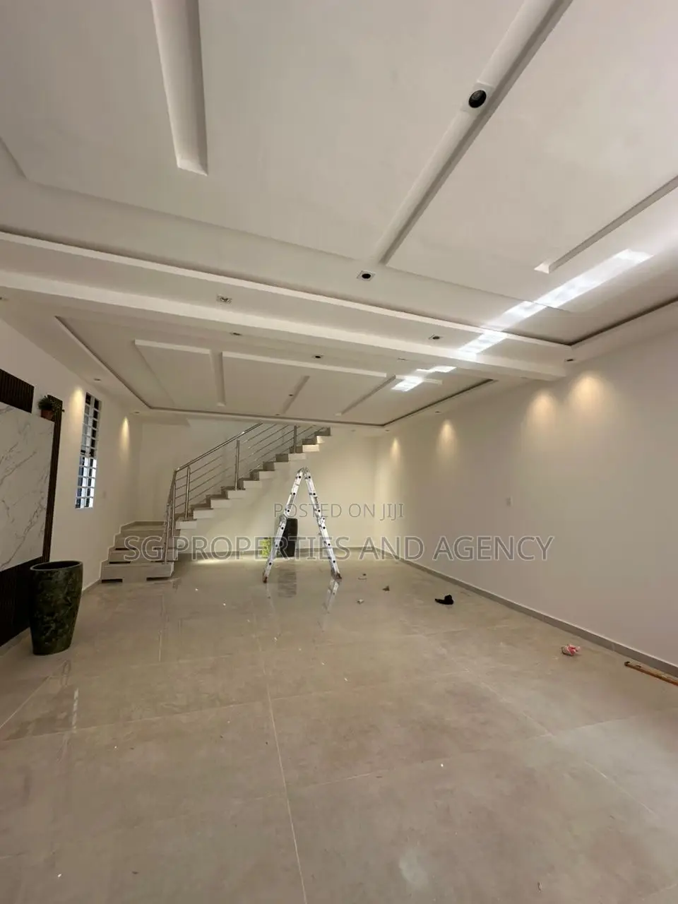 2bdrm Townhouse / Terrace in Lashibi, Sakumono for rent