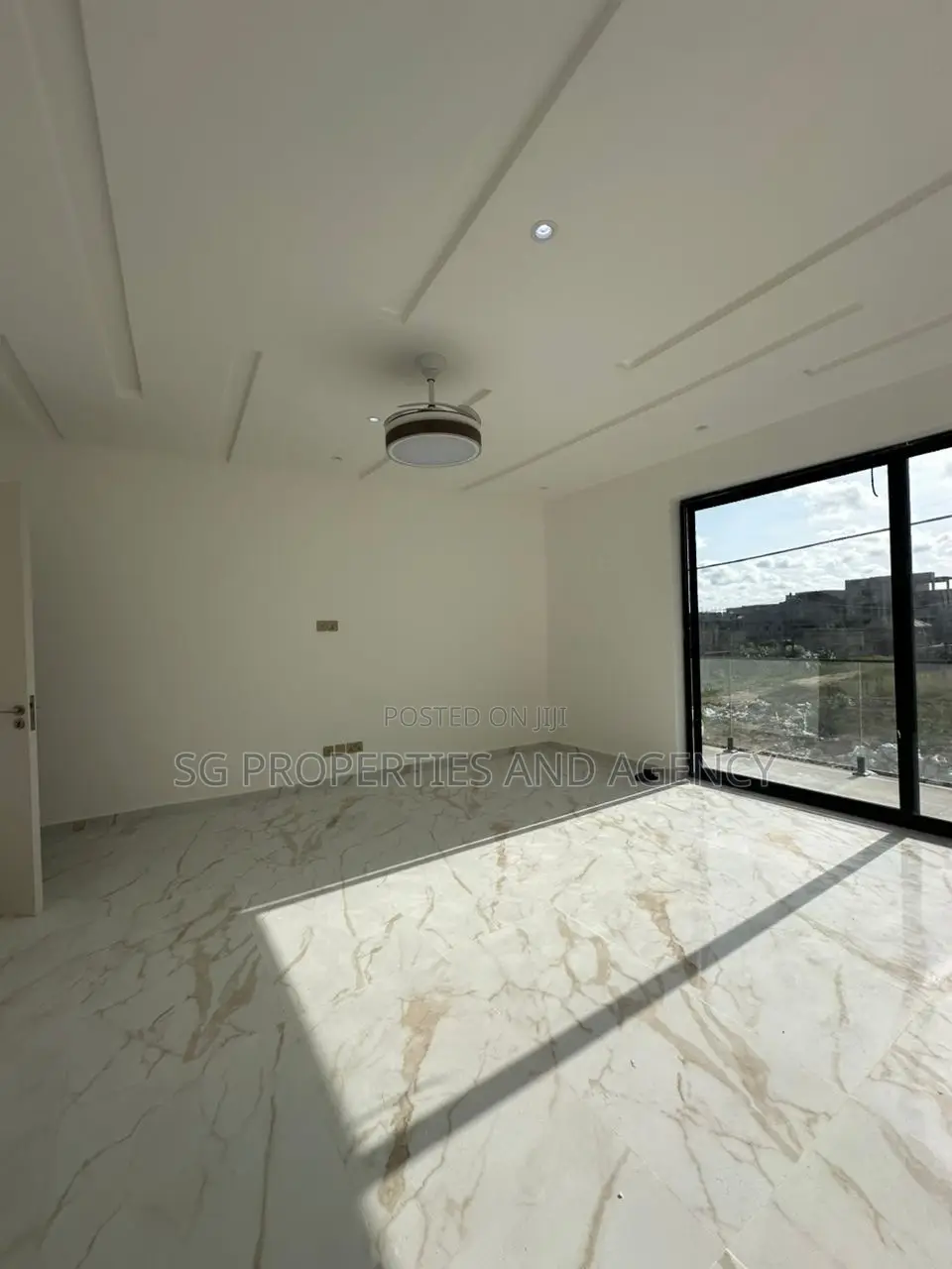 2bdrm Townhouse / Terrace in Lashibi, Sakumono for rent