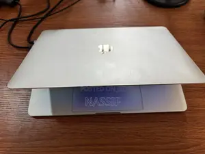 Laptop Apple MacBook Pro 2019 16GB Intel Core i5 SSD 256GB
