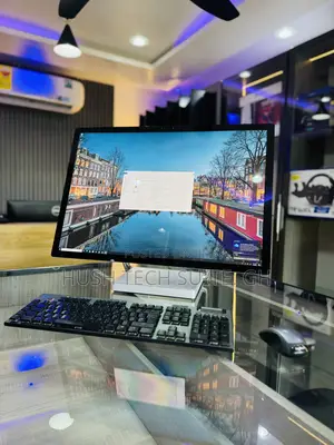 Desktop Computer Microsoft Surface Studio 2 32GB Intel Core i7 SSD 1T