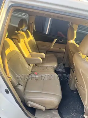 Toyota Highlander 2.7L 2WD 2013 White