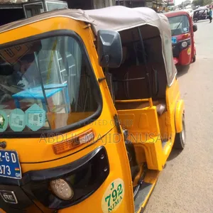 Bajaj RE 2022 Yellow