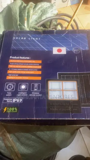 1000watt Solar Light Made in Japan With Remote Control