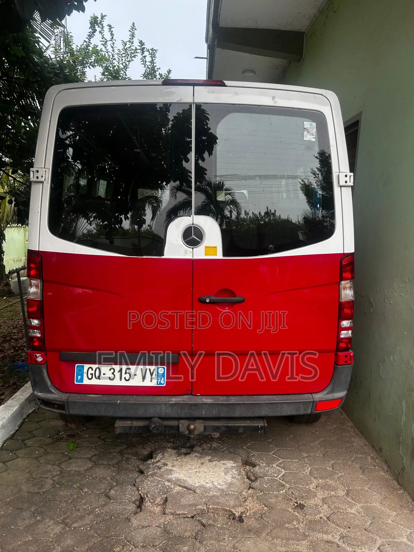 Mercedes-Benz Sprinter 2013 Red