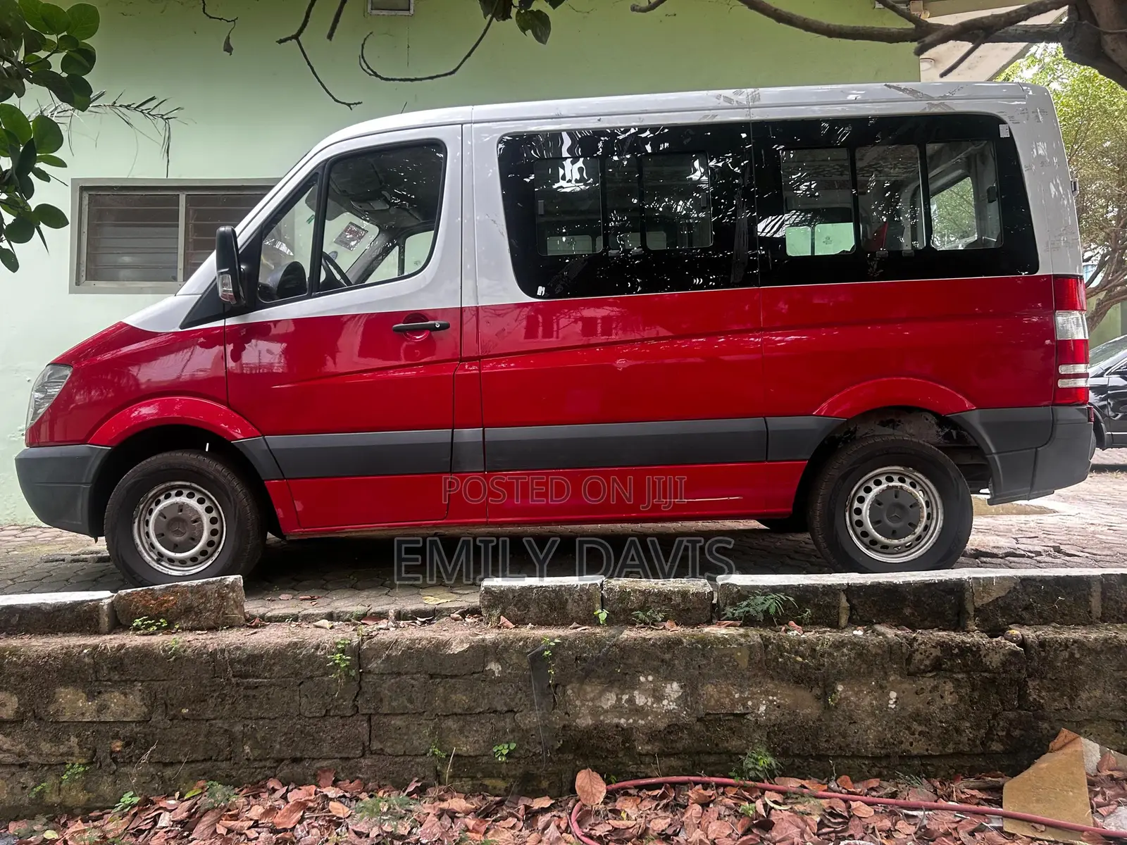 Mercedes-Benz Sprinter 2013 Red