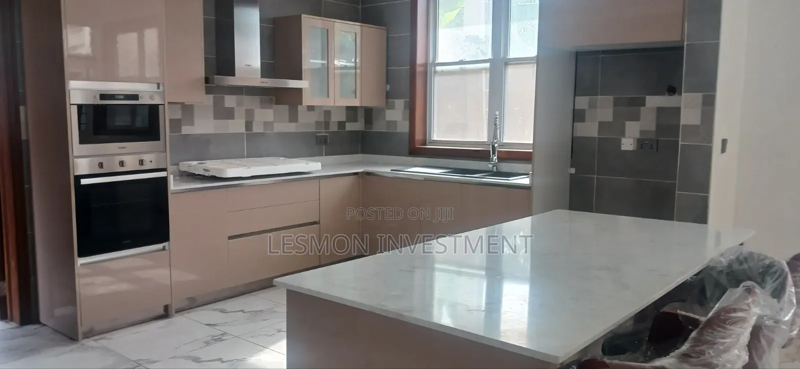 5bdrm Mansion in Lesmon Investment, American House for rent