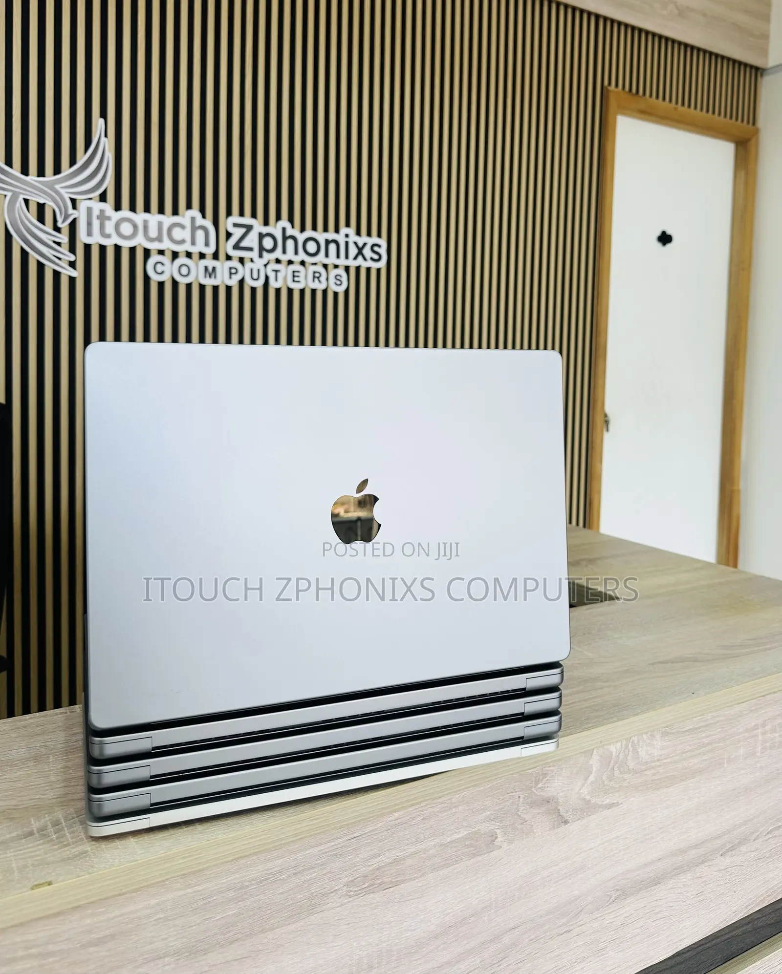 Laptop Apple MacBook Pro 2021 M1 16GB Apple M1 Pro SSD 1T