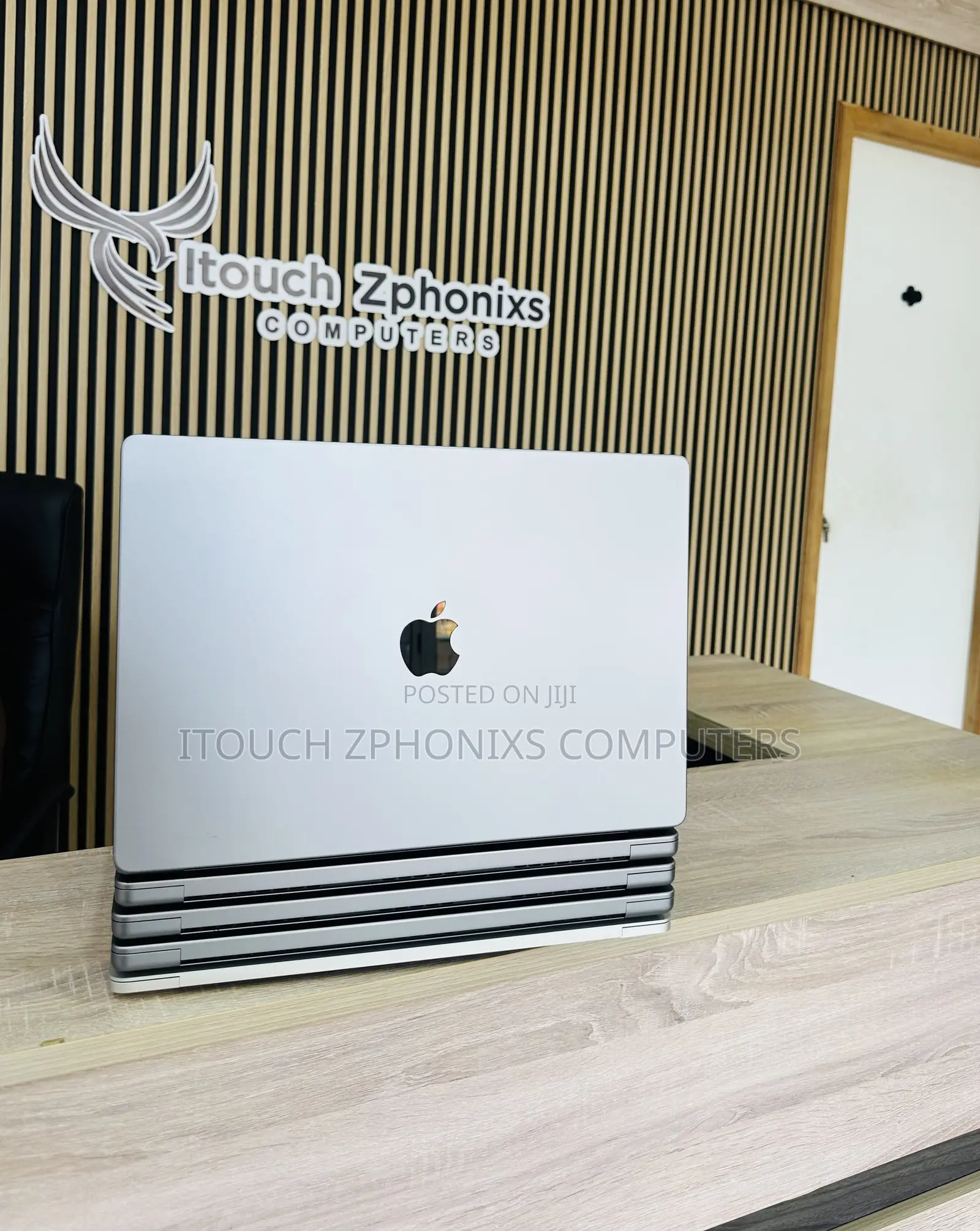 Laptop Apple MacBook Pro 2021 M1 16GB Apple M1 Pro SSD 1T