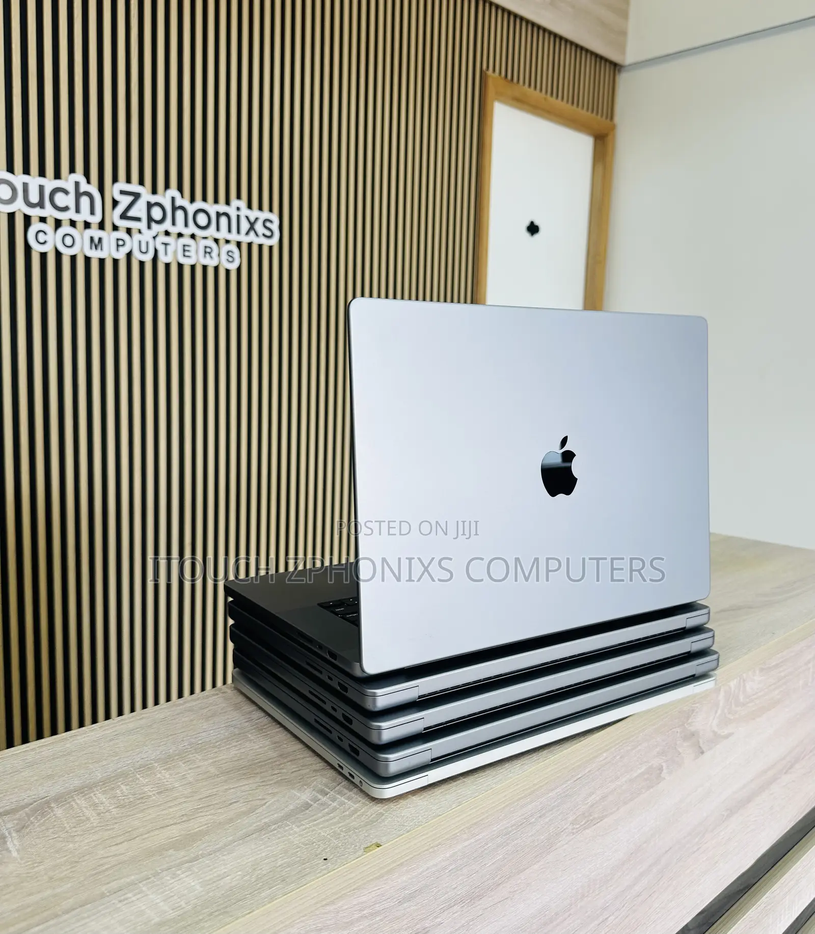 Laptop Apple MacBook Pro 2021 M1 16GB Apple M1 Pro SSD 1T