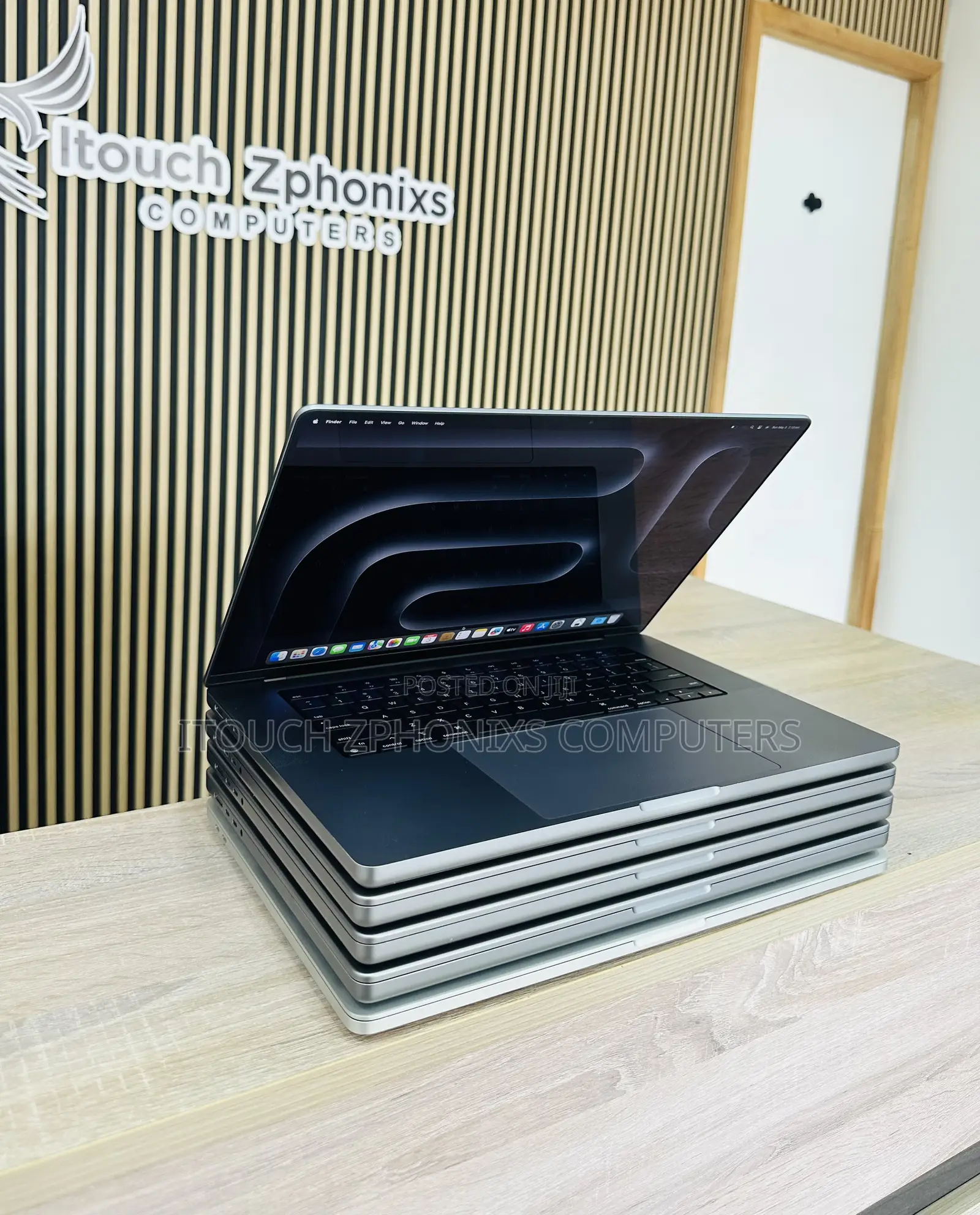 Laptop Apple MacBook Pro 2021 M1 16GB Apple M1 Pro SSD 1T