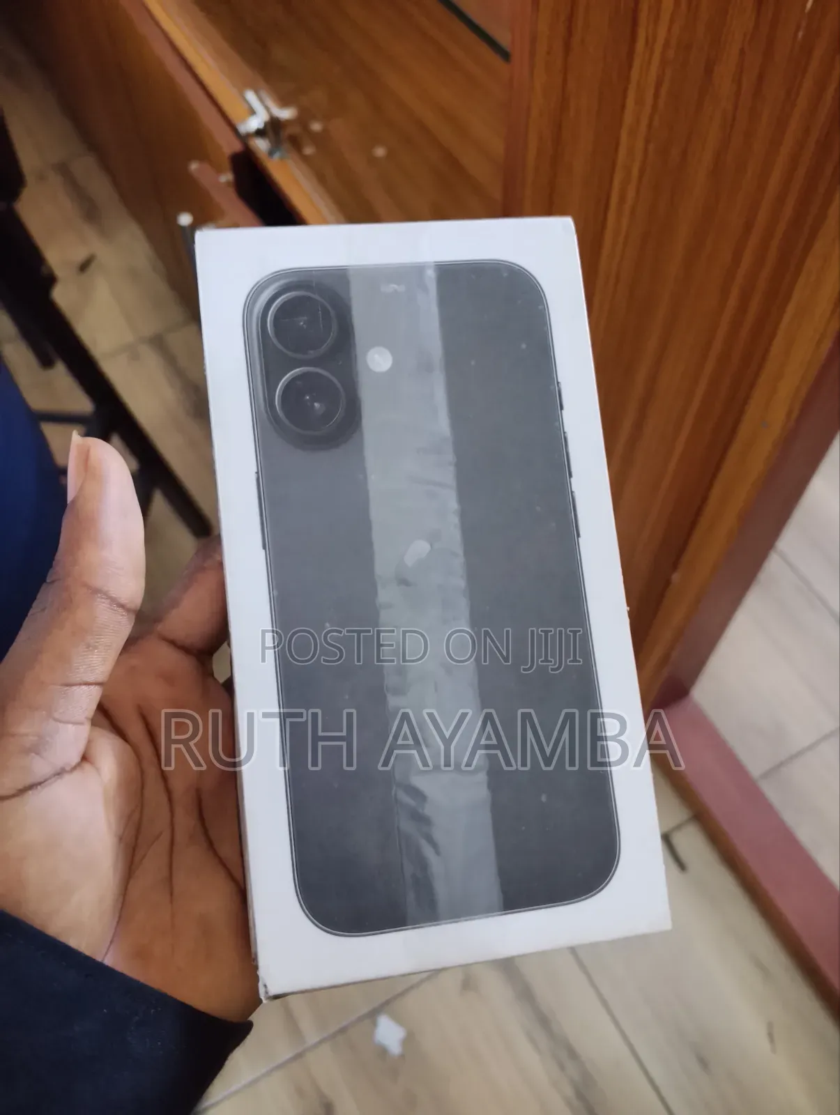 New Apple iPhone 16 256 GB Black