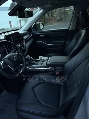 Toyota Highlander XLE AWD 2024 Silver