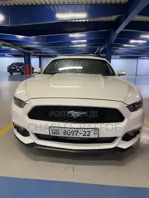 Ford Mustang V6 Fastback 2016 White