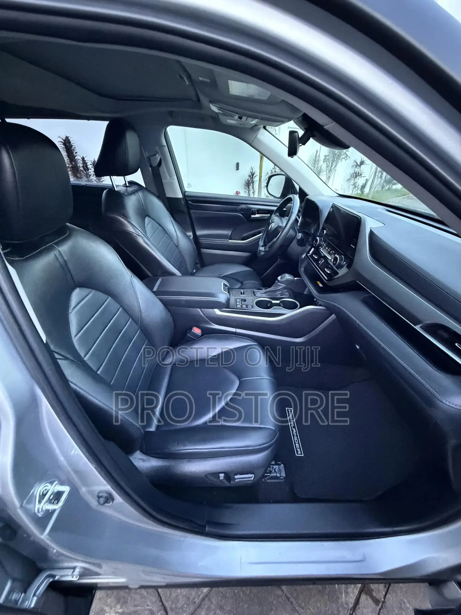 Toyota Highlander XLE AWD 2024 Silver