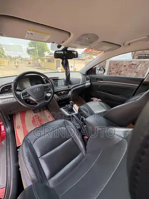 Hyundai Elantra 2017 Red